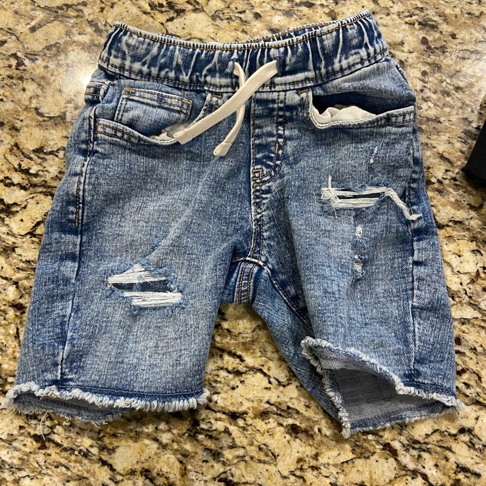 Old Navy Boy’s Slim Cut off Shorts